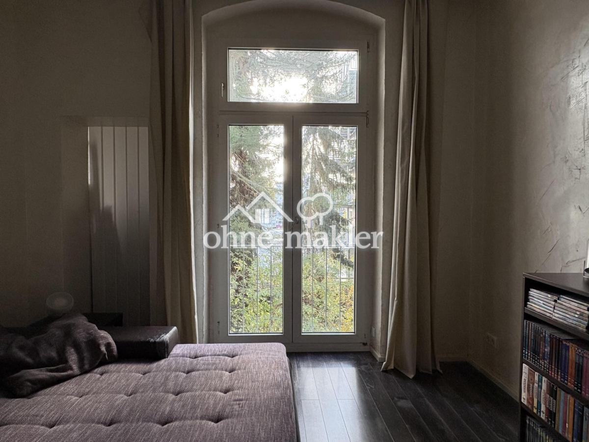 Wohnzimmer mit frz. Balkon