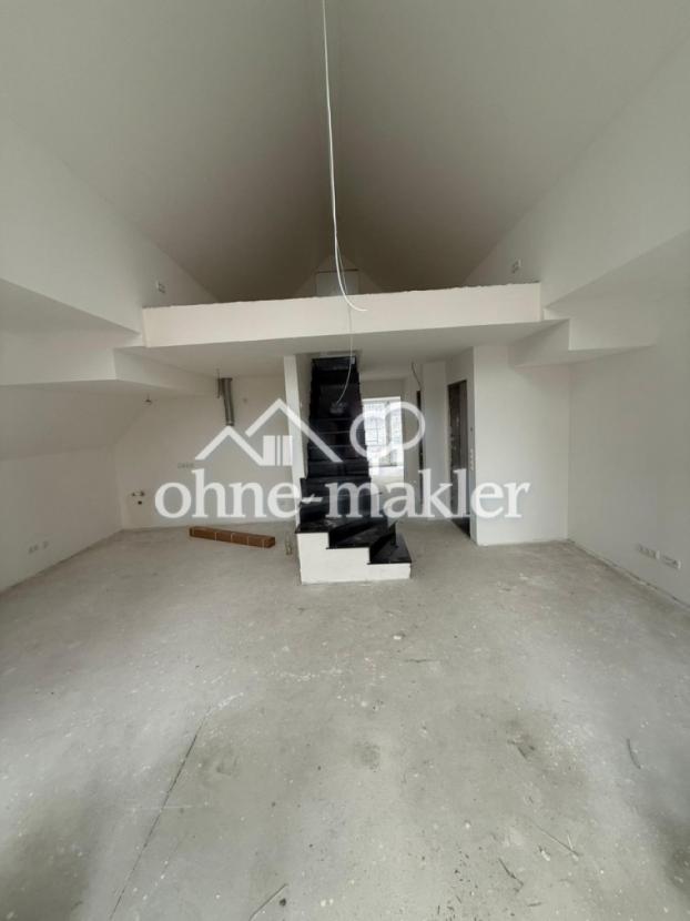 4-Zimmer Galerie: Wohnen+Küche