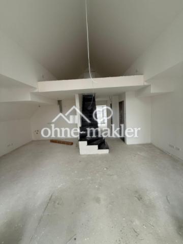 4-Zimmer Galerie: Wohnen+Küche