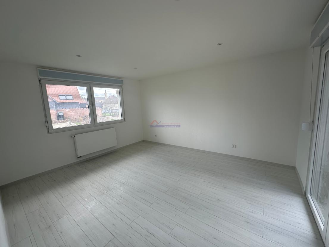 Schlafzimmer 1 mit Zugang Terrasse