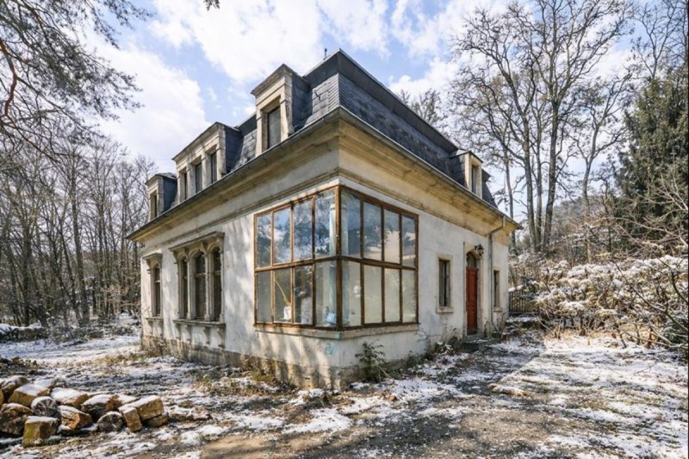 Hausansicht unsaniert