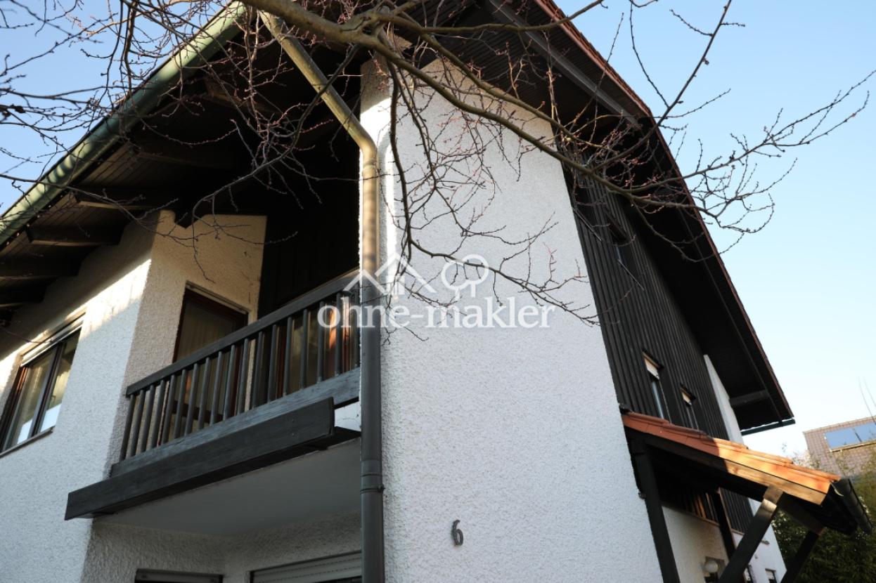 Zugang vorbei an der Terrasse