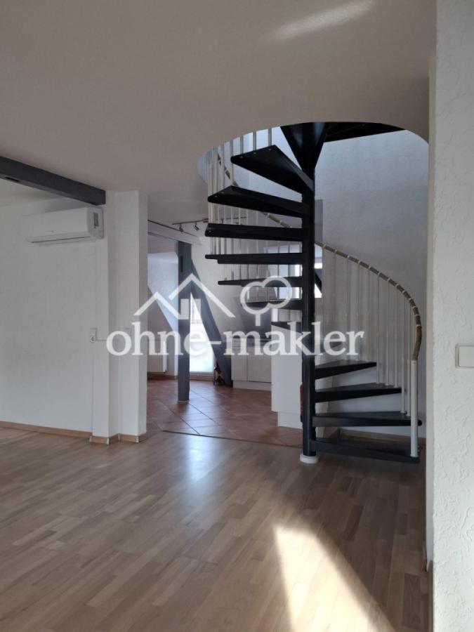 Wendeltreppe zum Schlafzi.