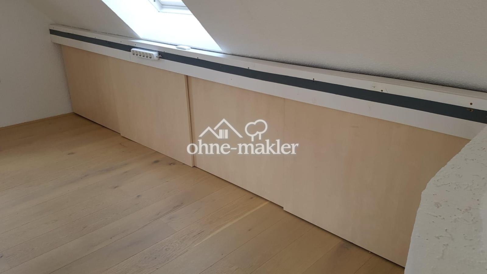 Schiebetürenschränke im DG