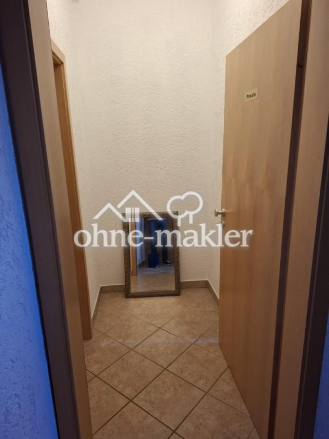 Eingang in EG-Räume