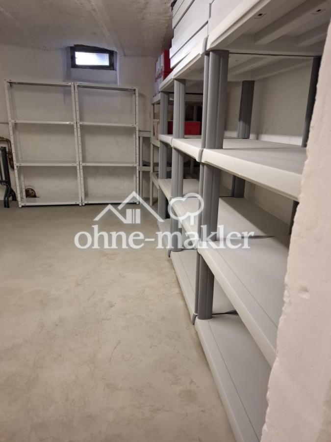 Großer Raum, Keller