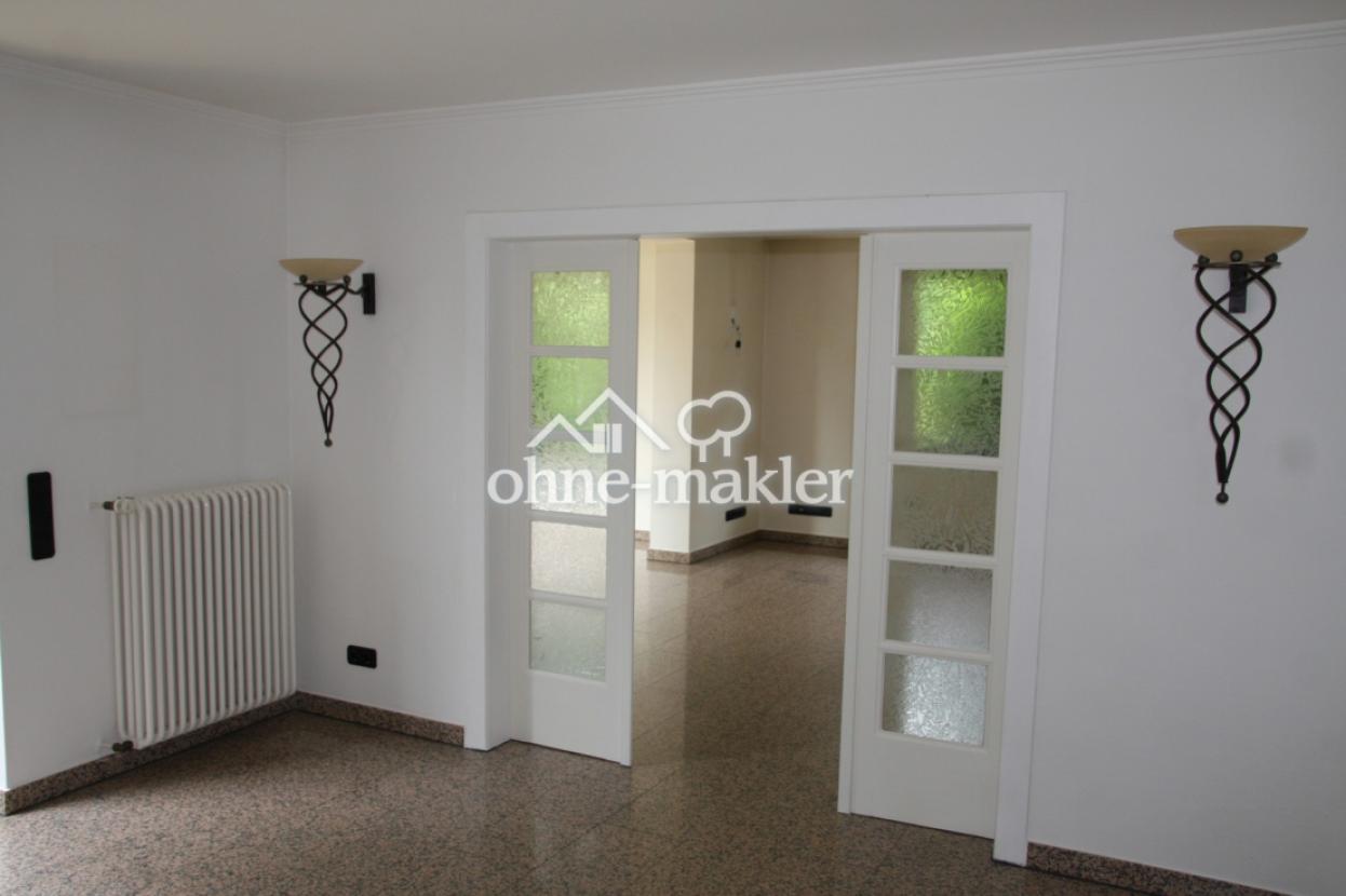 Esszimmer mit Blick zum WZ