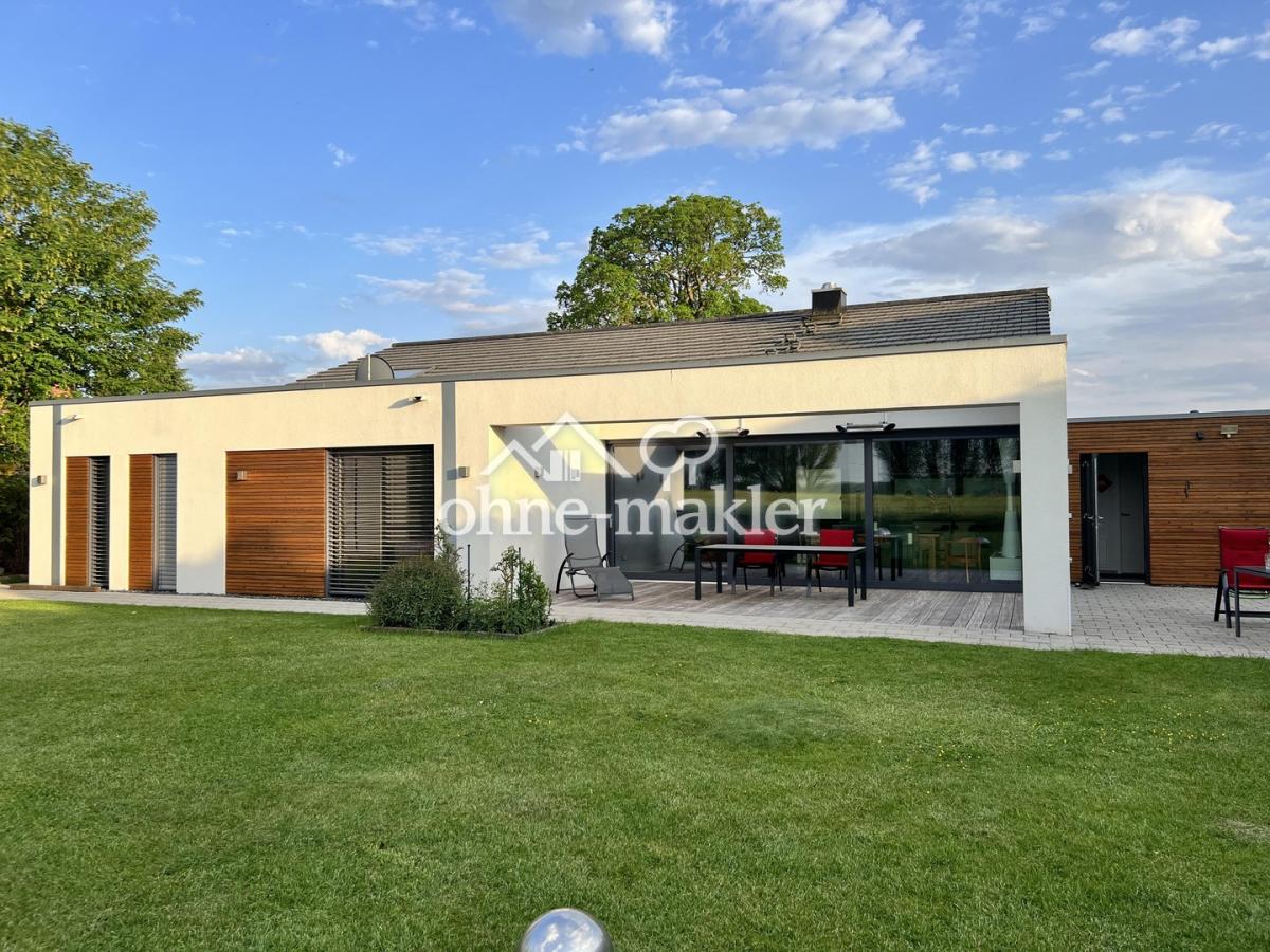 Hausansicht von hinten