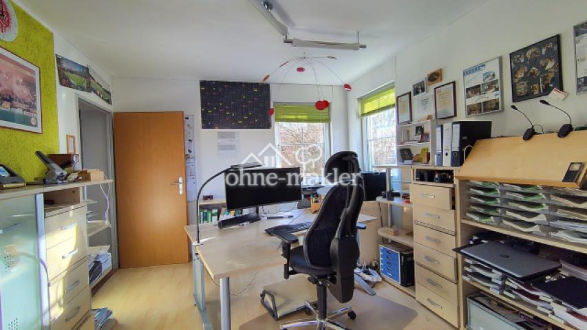 Arbeitszimmer unten
