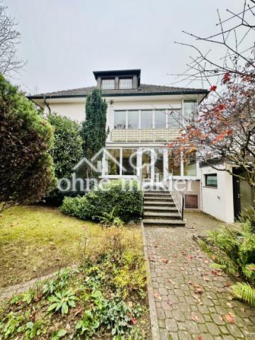 Stadtvilla Außenansicht Garten