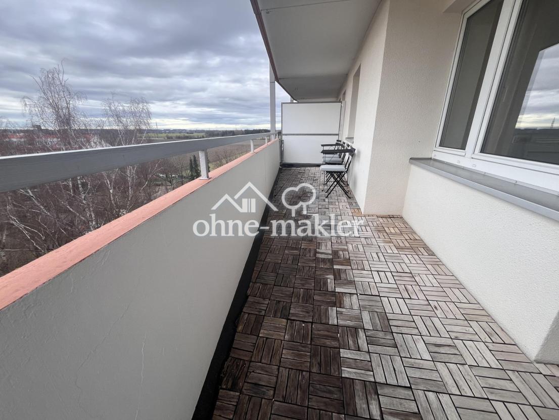 West-Balkon Wohn-/Schlafzimmer