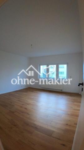 Geräumiges Schlafzimmer