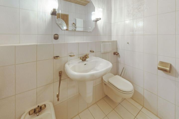 Badezimmer EG