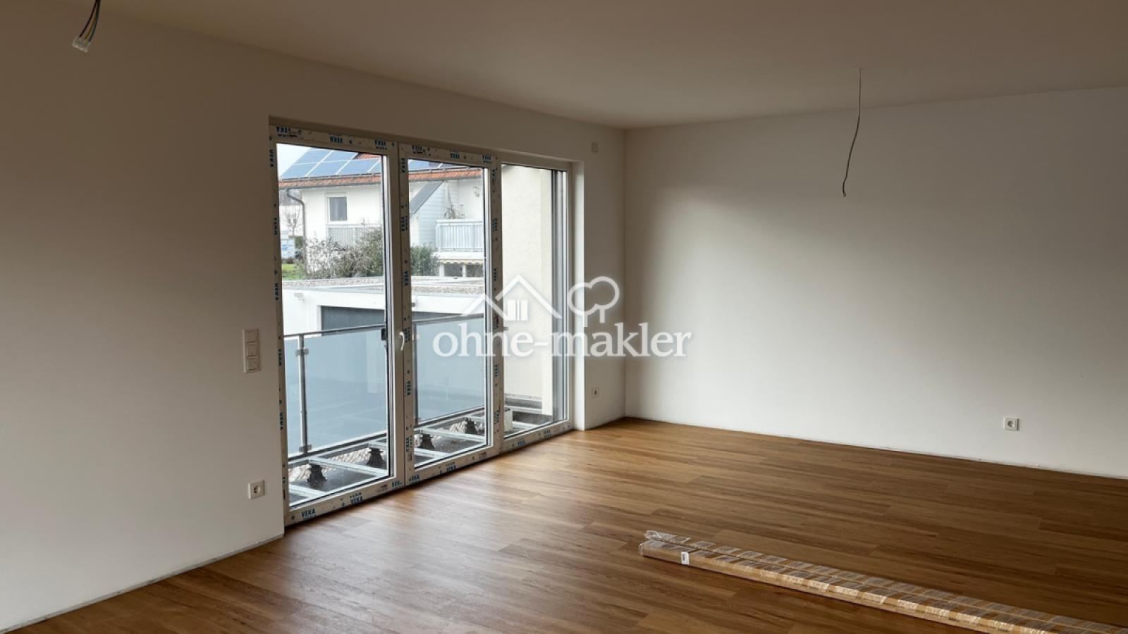 Blick vom Esszimmer auf Balkon