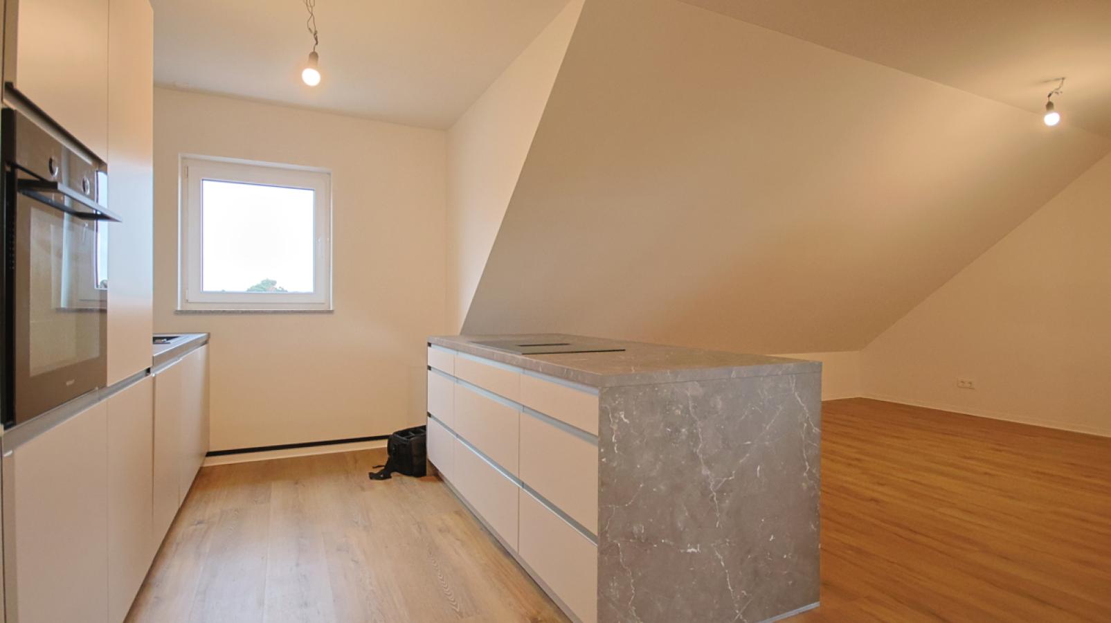 Moderne Küche inklusive