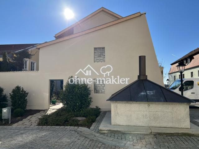 Zugang und Brunnen Kirchplatz