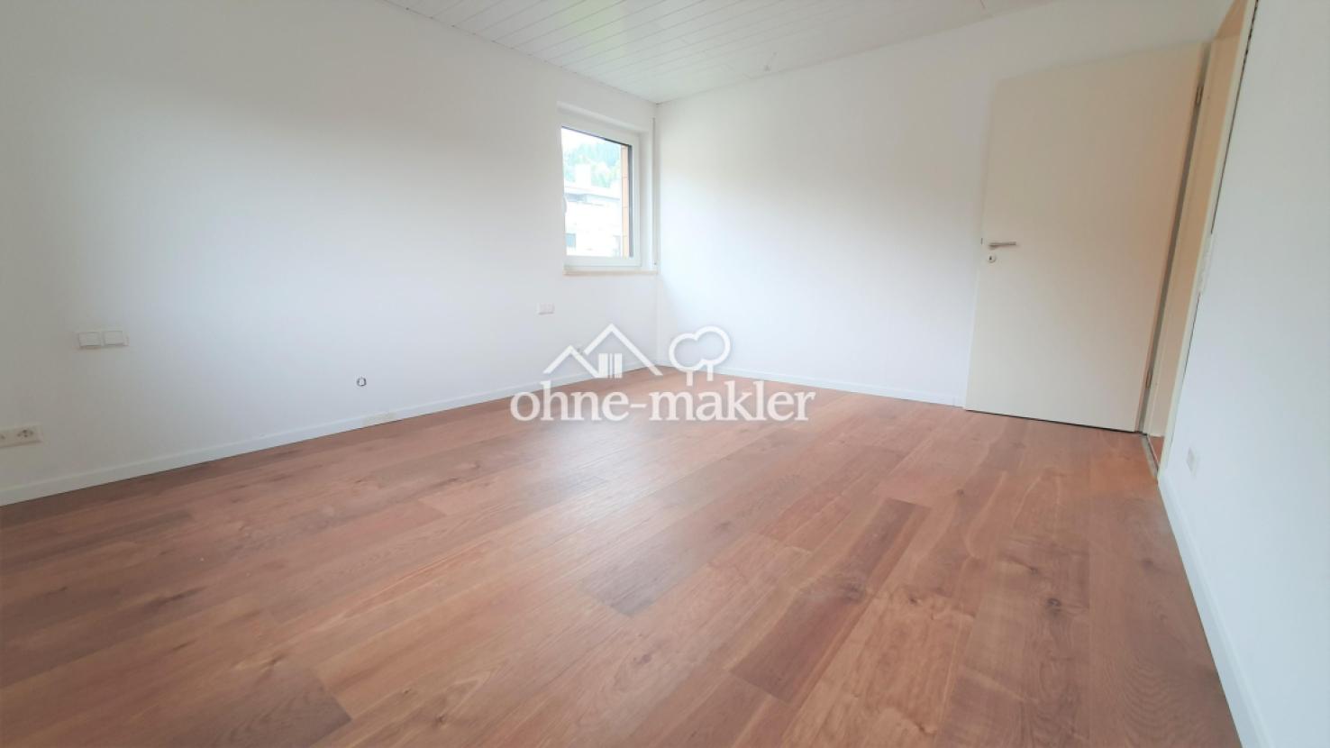 Kinder-/Gäste-/Arbeitszimmer