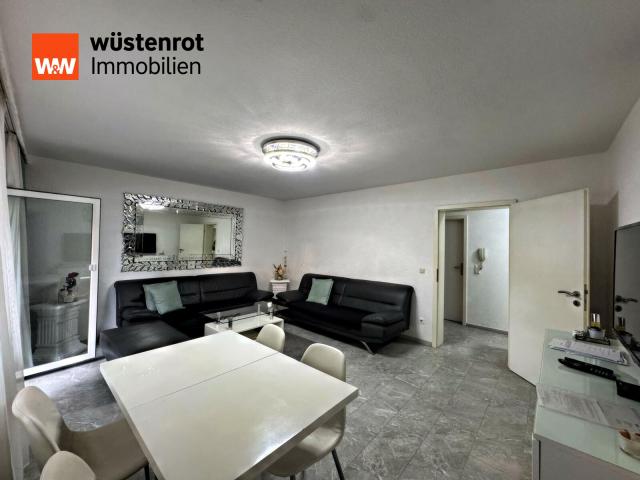 Geräumiges Wohnzimmer mit Essecke10-12 at 20.06.26 (9)