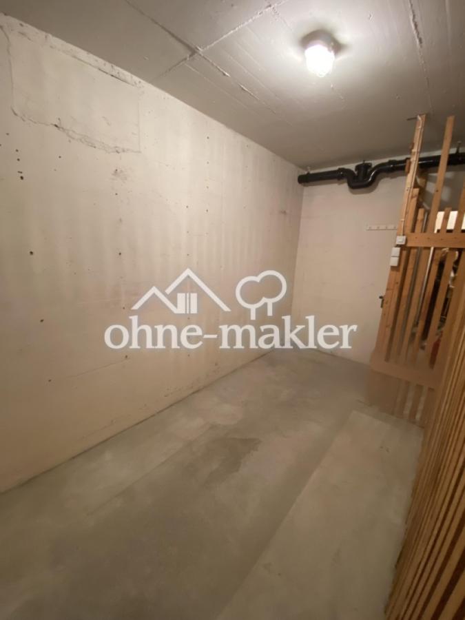 Keller Blick zur Türe