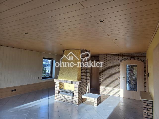 das großzügiges Wohnzimmer