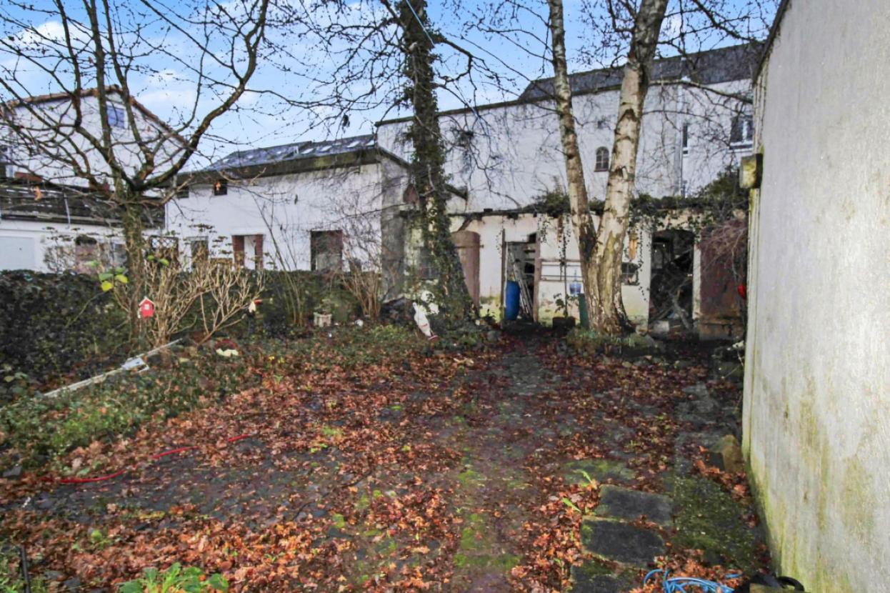 Hofbereich mit Schuppen