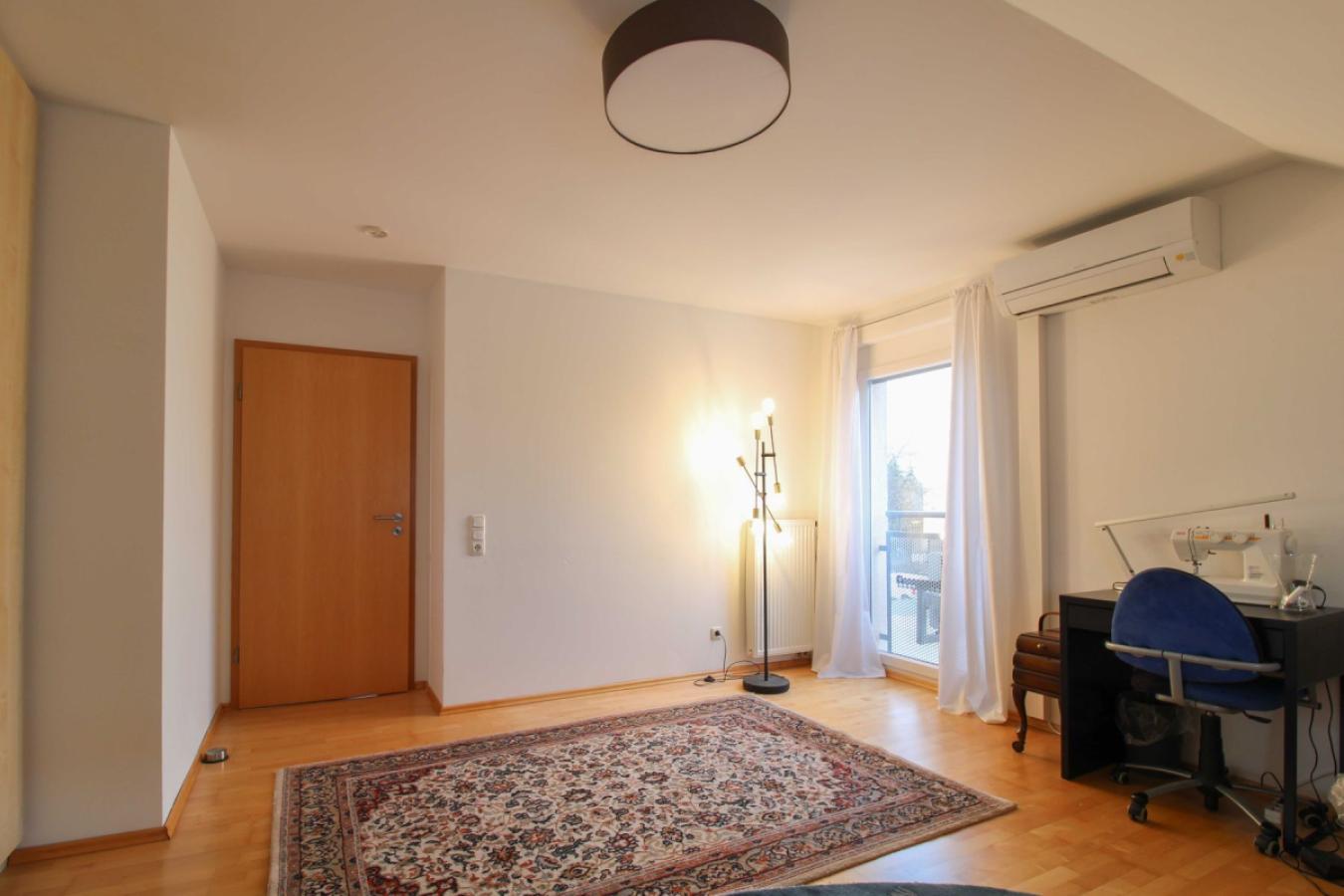 Schlafzimmer IV, 2.OG