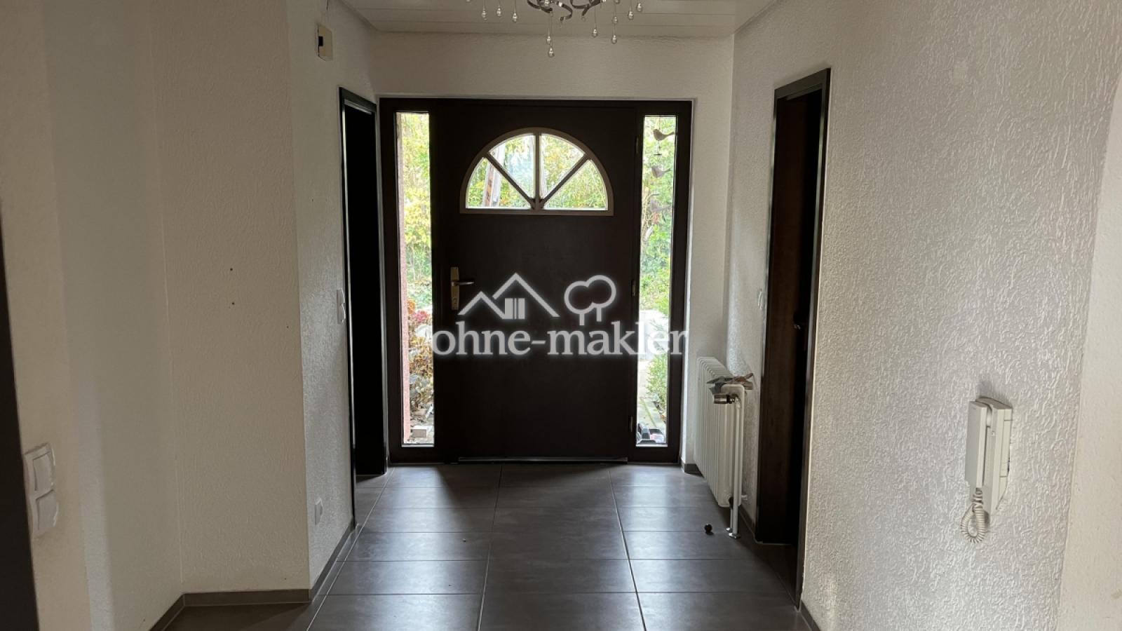 Eingang innen Hauptwohnung