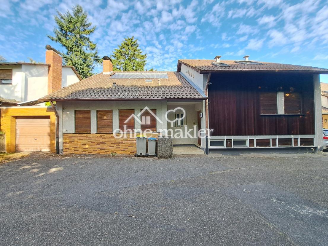 Hausfront, Garage links