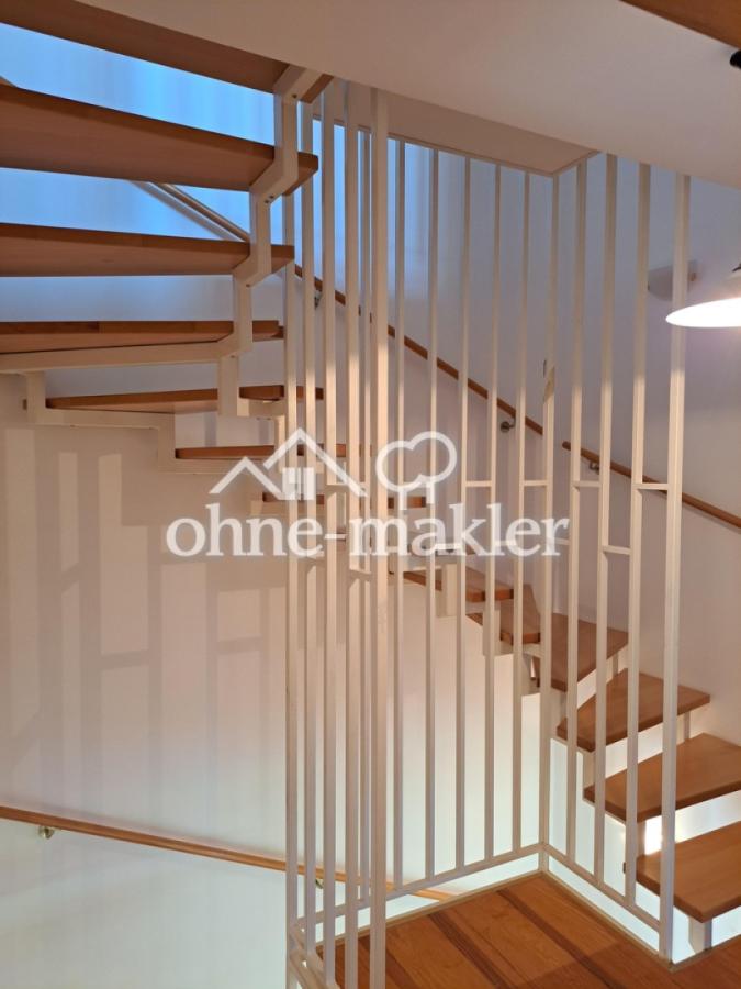 Treppe zum Dachgeschoss
