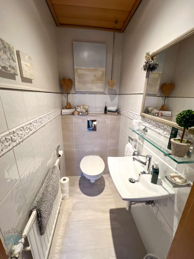 Gäste-WC Hinterhaus