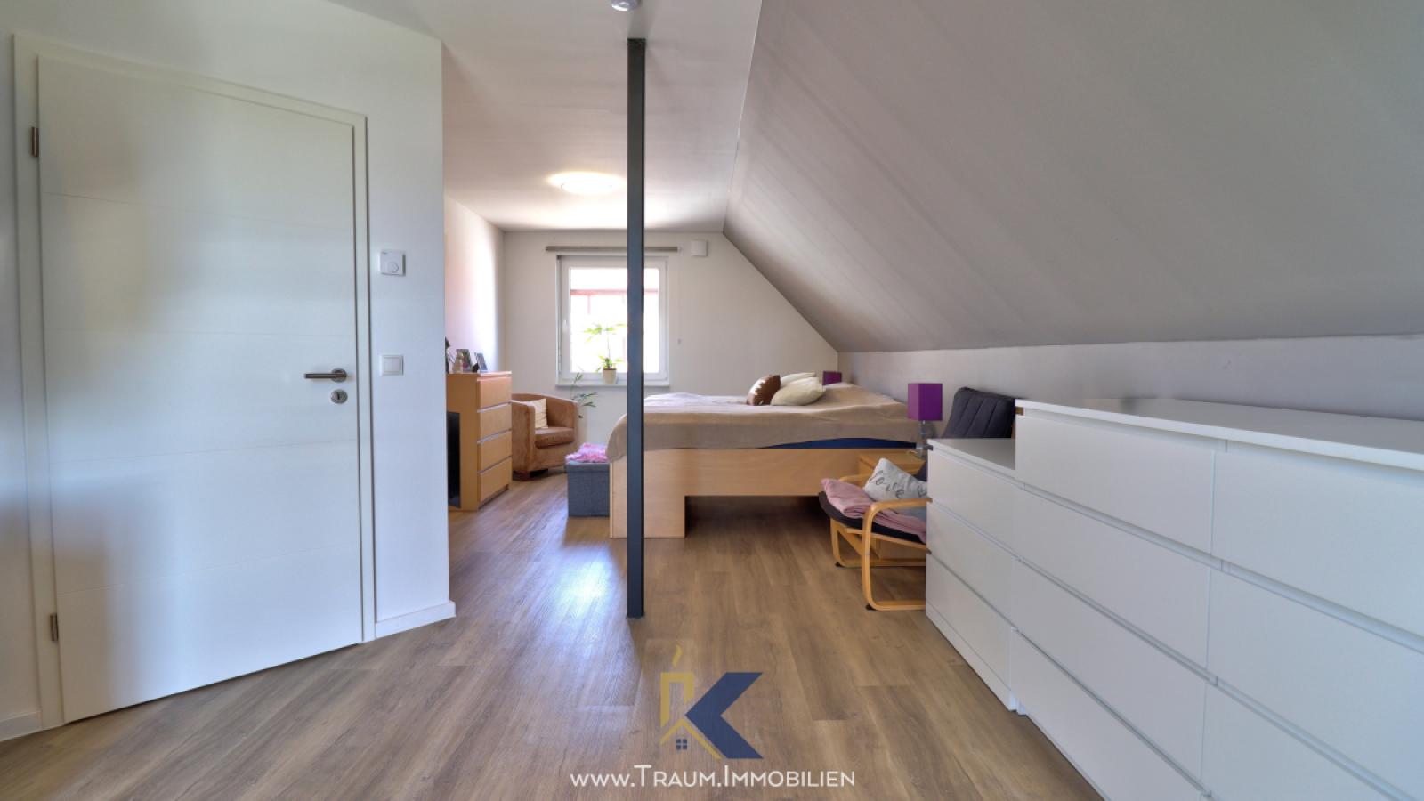 Schlafzimmer 1.OG Haupthaus