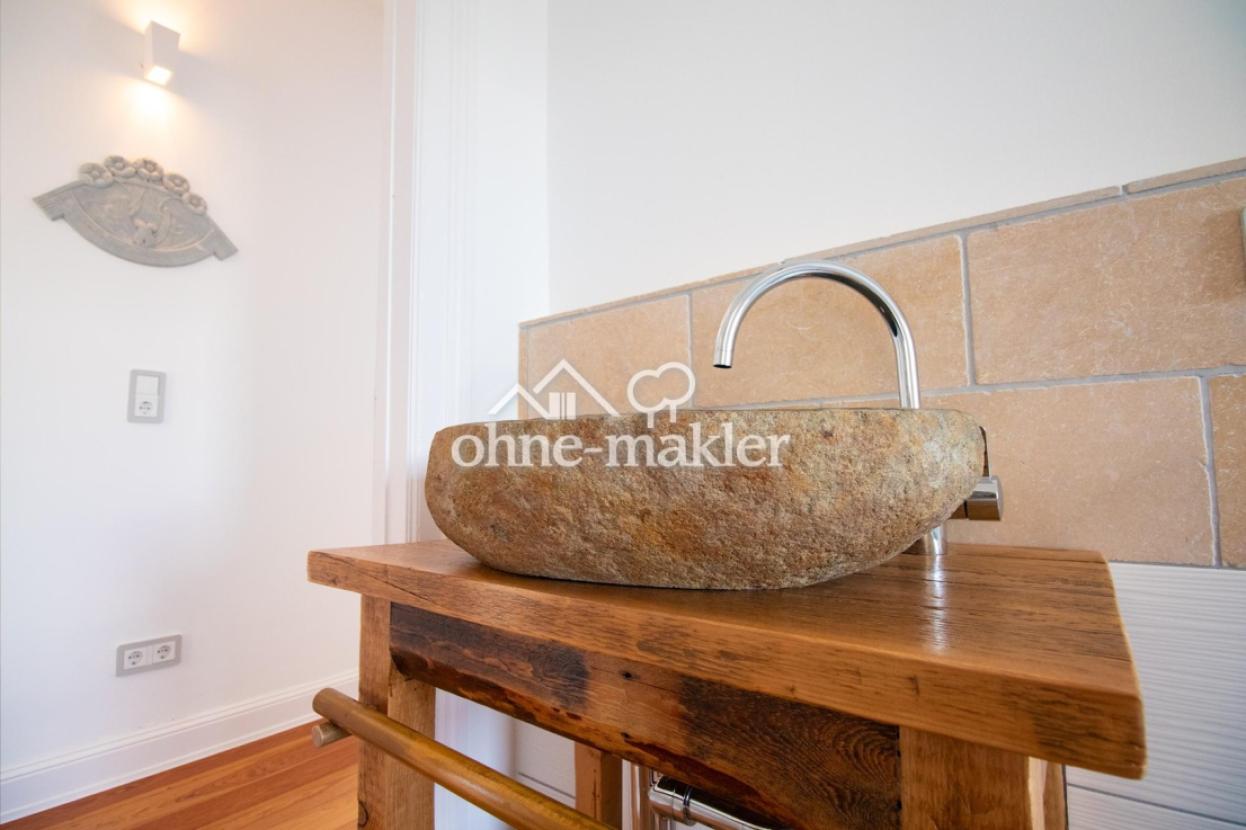 Waschtisch aus echtem Stein