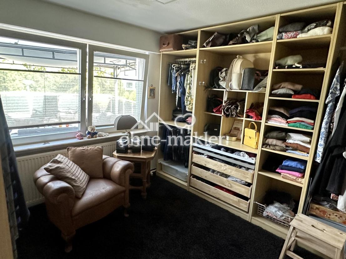 Ankleide-/Schlafzimmer OG