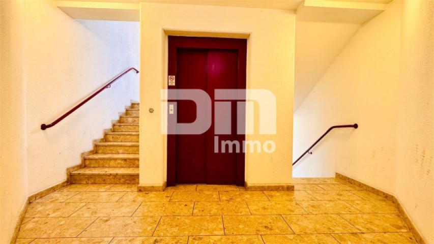 Treppenhaus / Ebene Wohnung