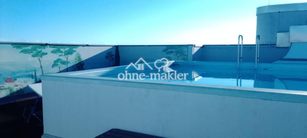 Schwimmbad auf dem Dach