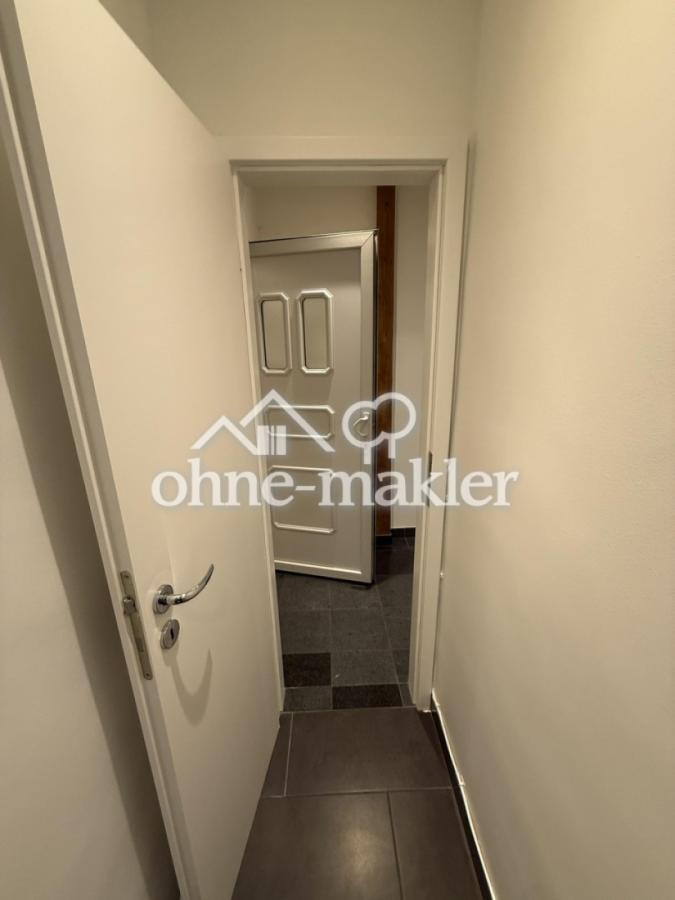 Blick zur Türe von innen