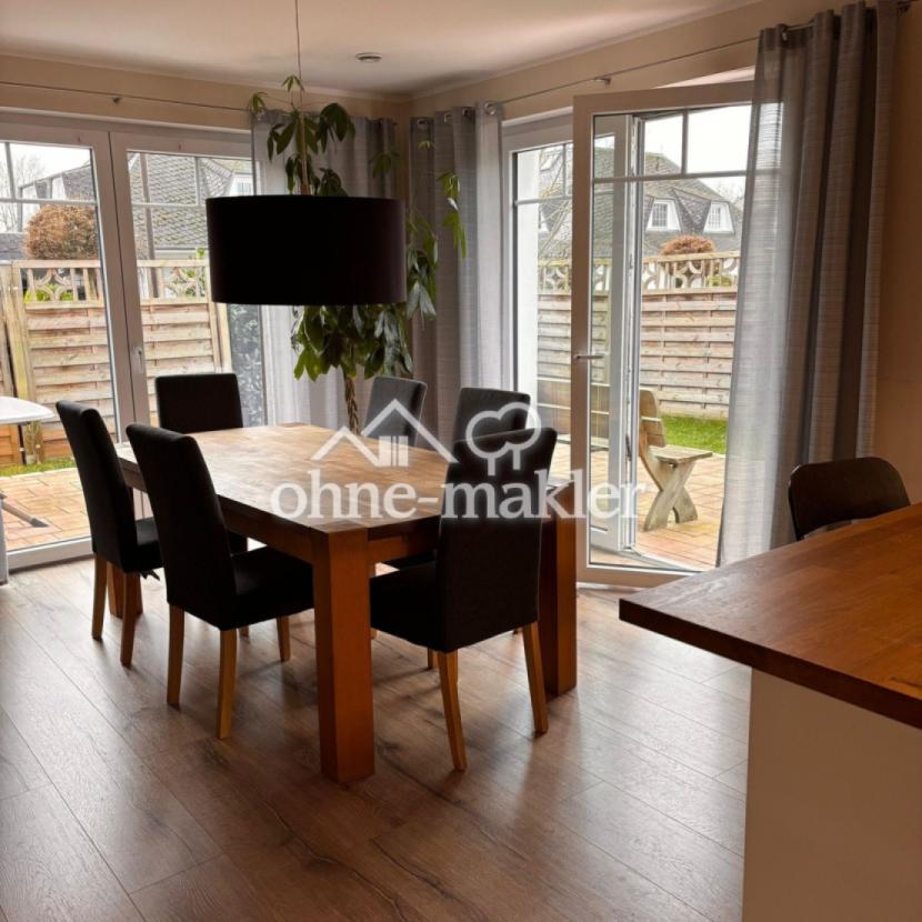 Essbereich und Terasse EG