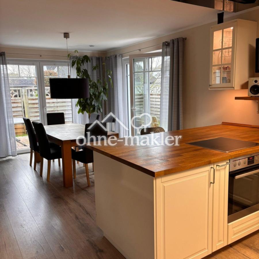 Küche und Essbereich EG