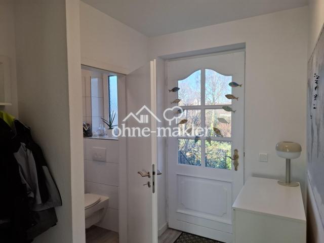 Eingangsbereich/Blick ins G-WC