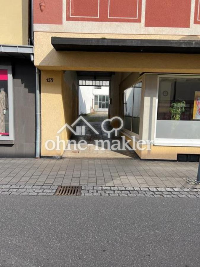 Zugang zu Hof zu Hauseingang