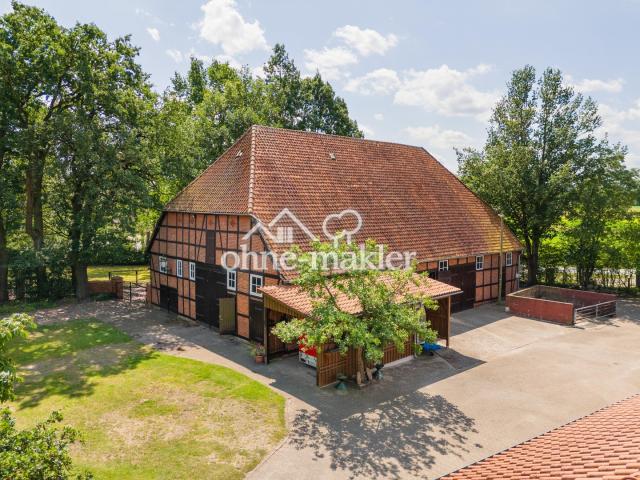 Hofplatz seitlich der Scheune