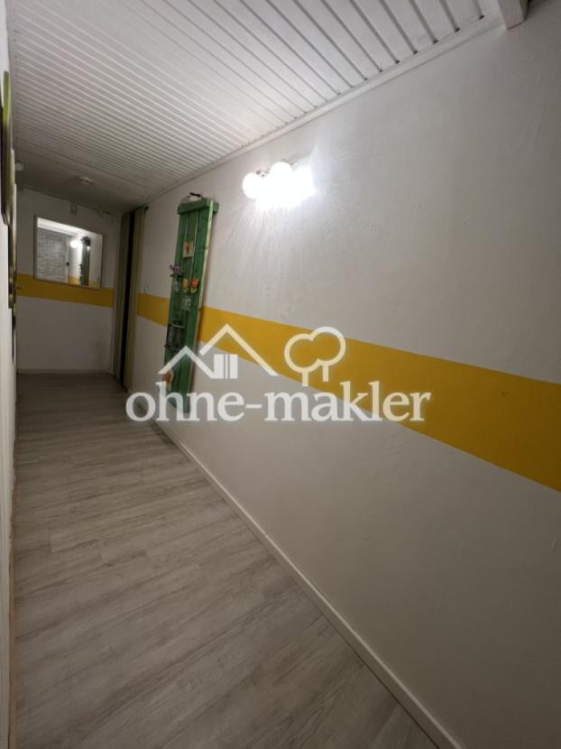 Flur im Kellerbereich