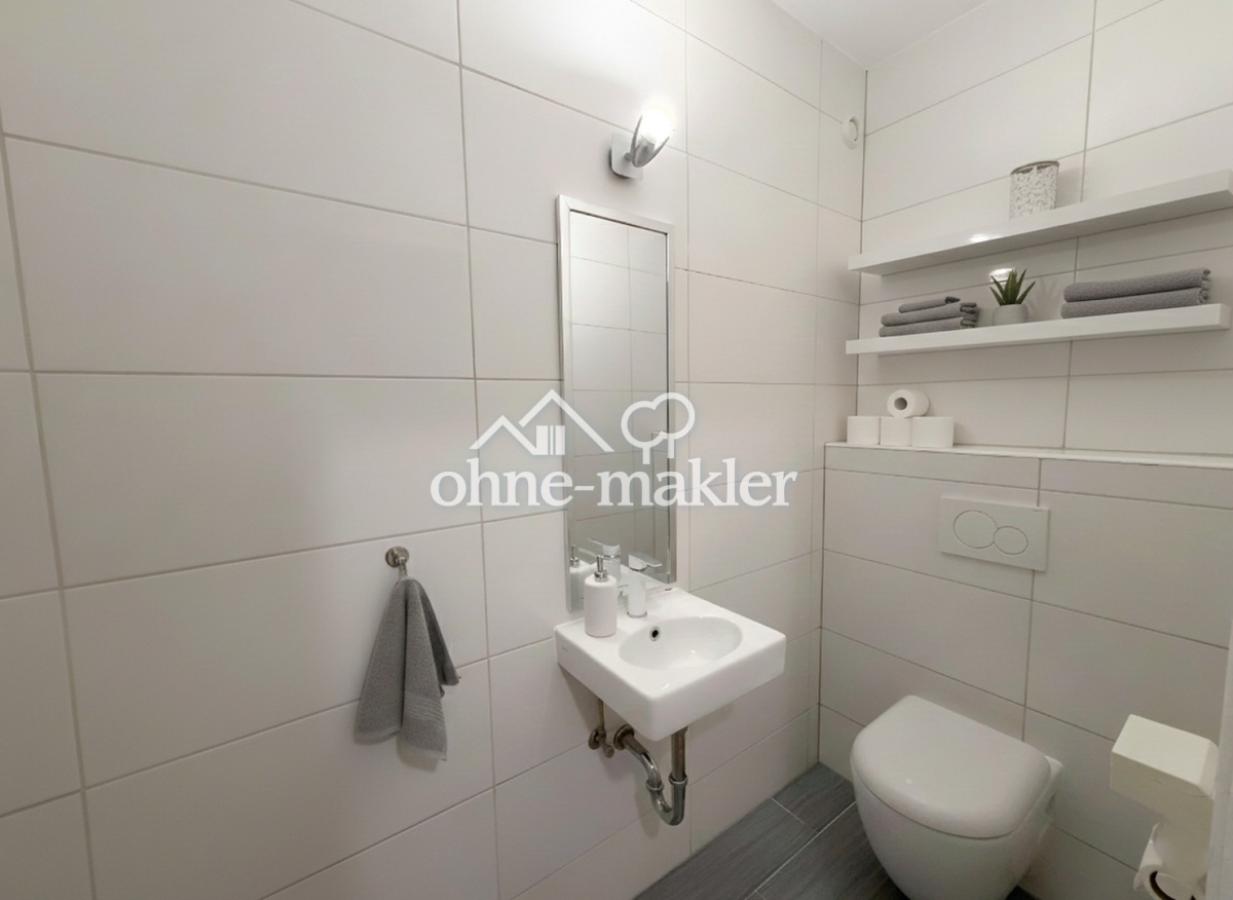 Gäste-WC (KI möbliert)