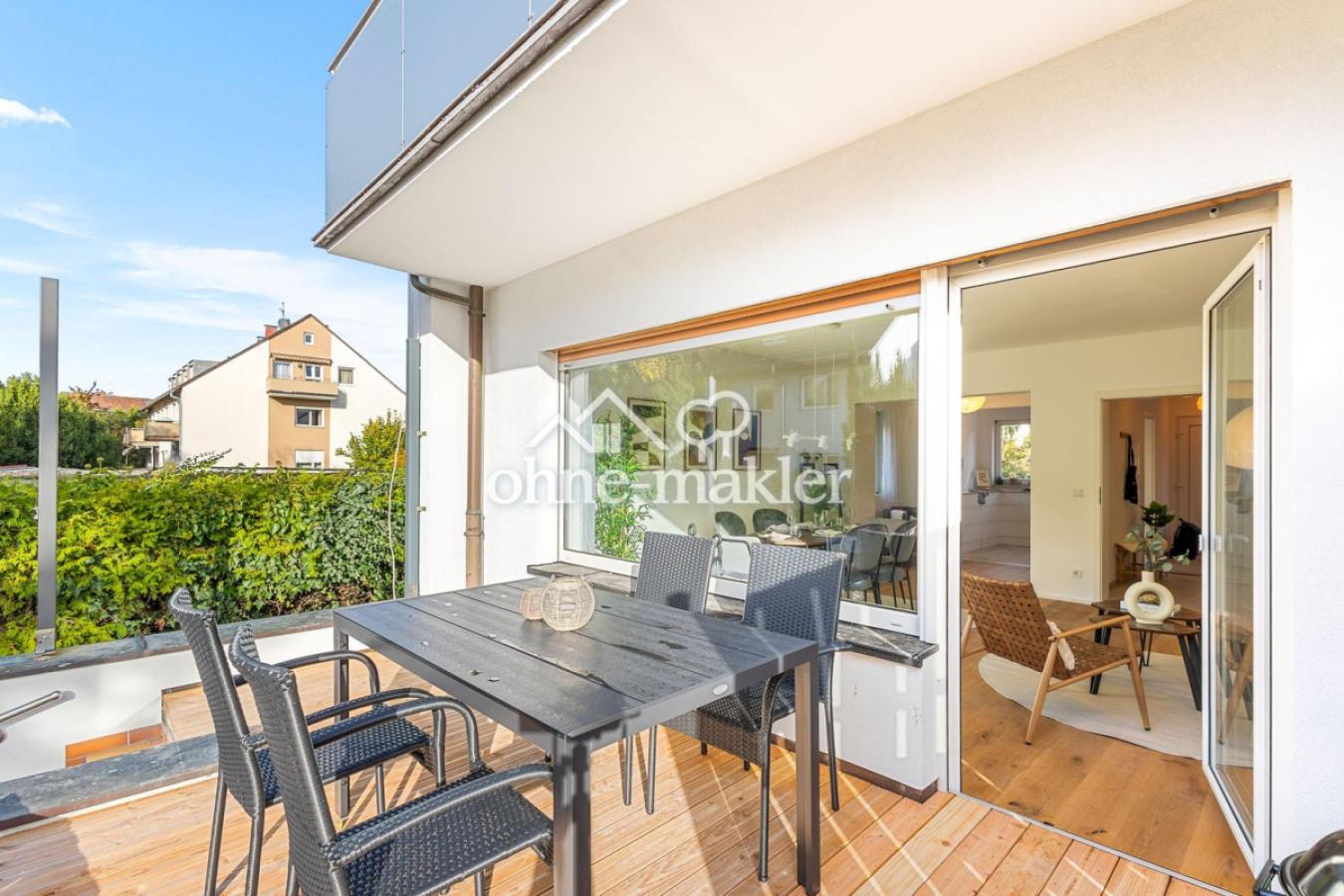 Blick auf die Sonnenterrasse 2