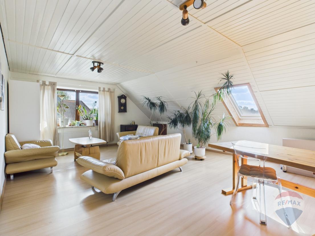 Wohnzimmer DG