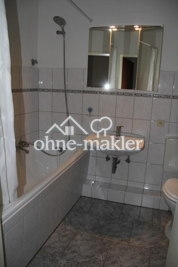 Badezimmer mit Badewanne