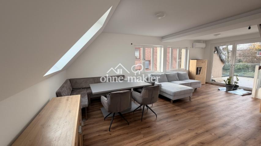 Wohnzimmer mit Essbereich