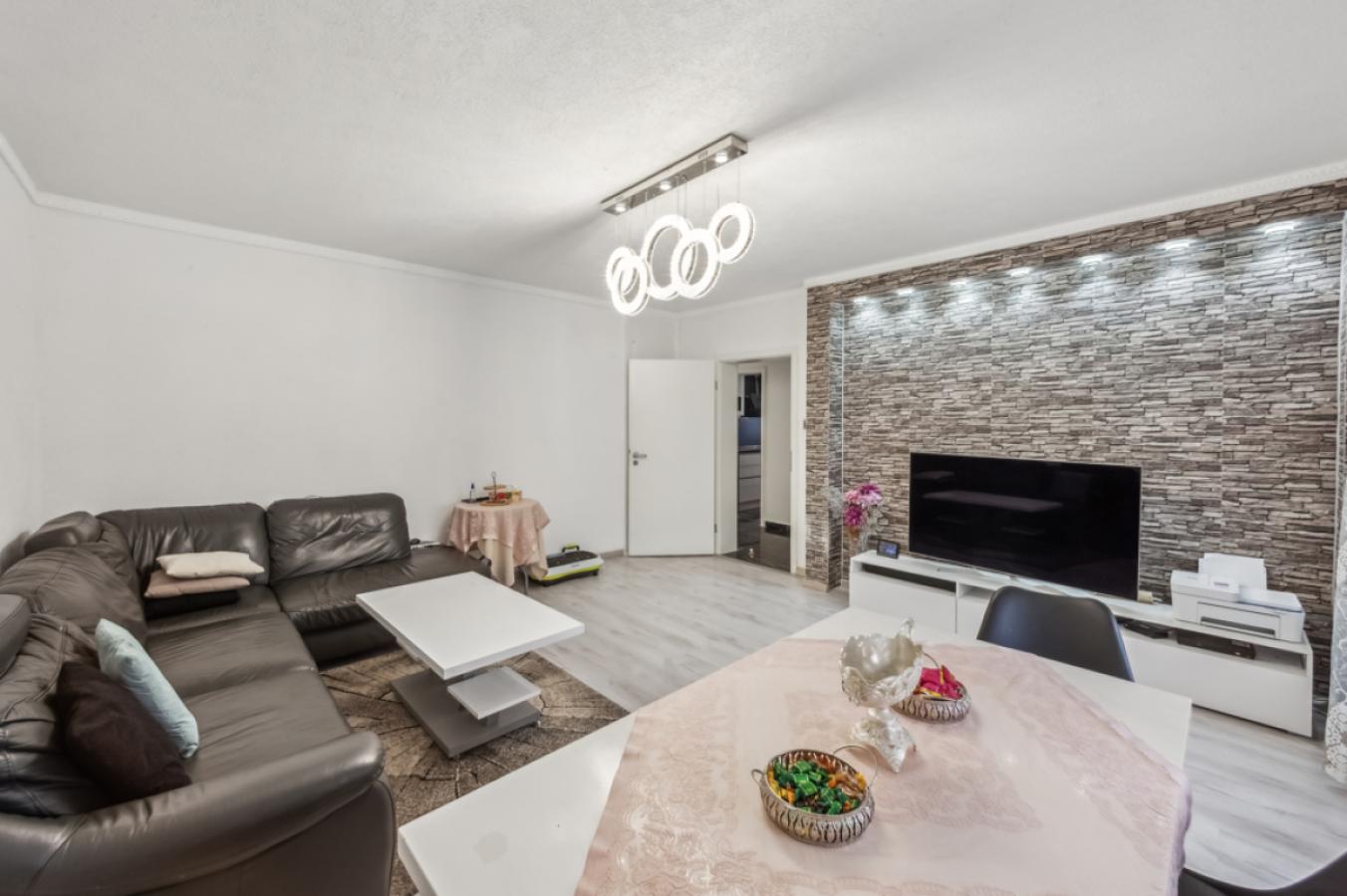 Wohnzimmer Ansicht 2