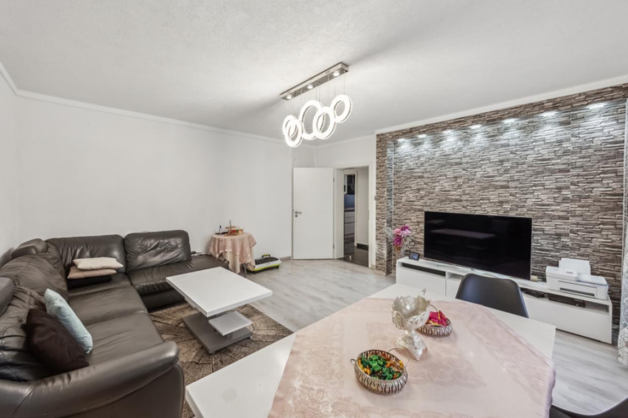 Wohnzimmer Ansicht 2