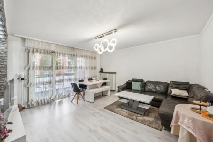 Wohnzimmer Ansicht 1